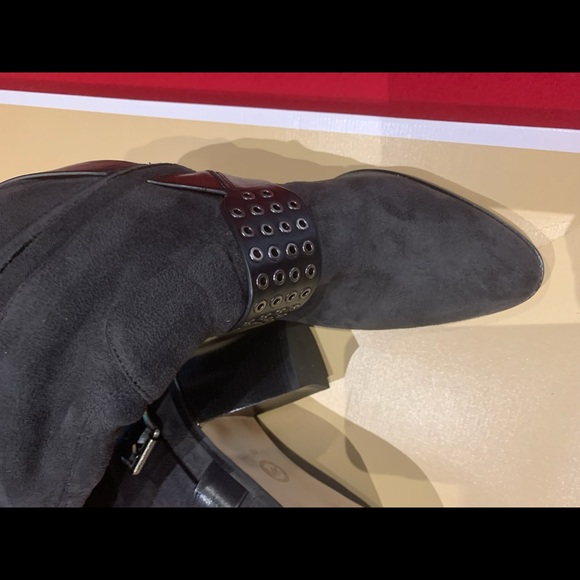 Michael Kors Brody Stretch Suede boots - Picture 2 of 3